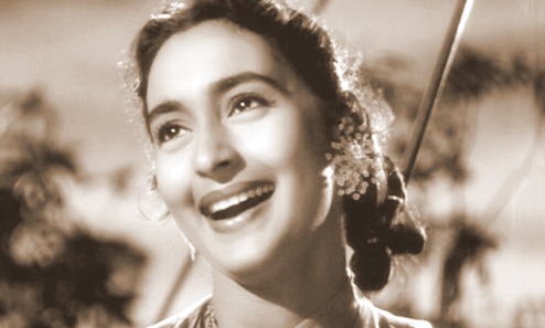 Nutan in a still from Hrishikesh Mukherji's ANARI