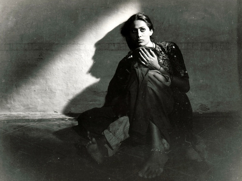 Manthan (1976)